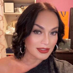 Meet your Posher, Chrissy